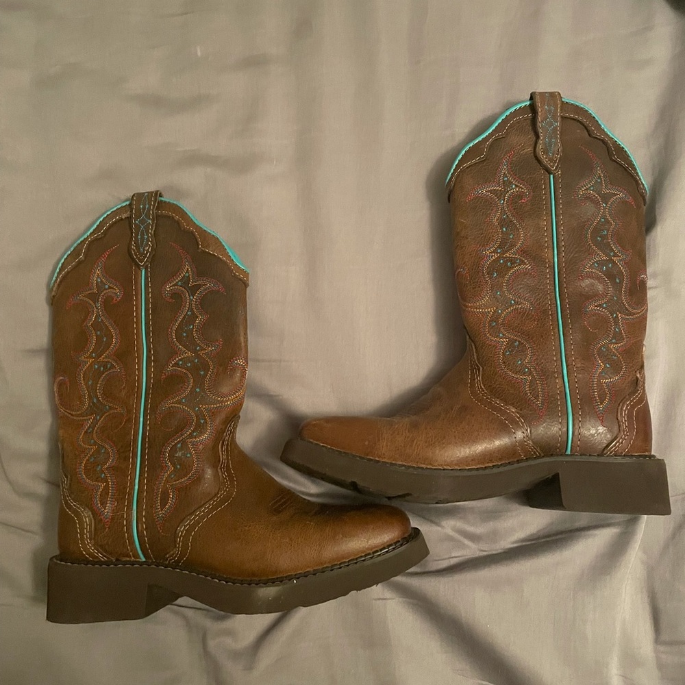Women’s Justin Gypsy Boots size 6 1/2 used twice